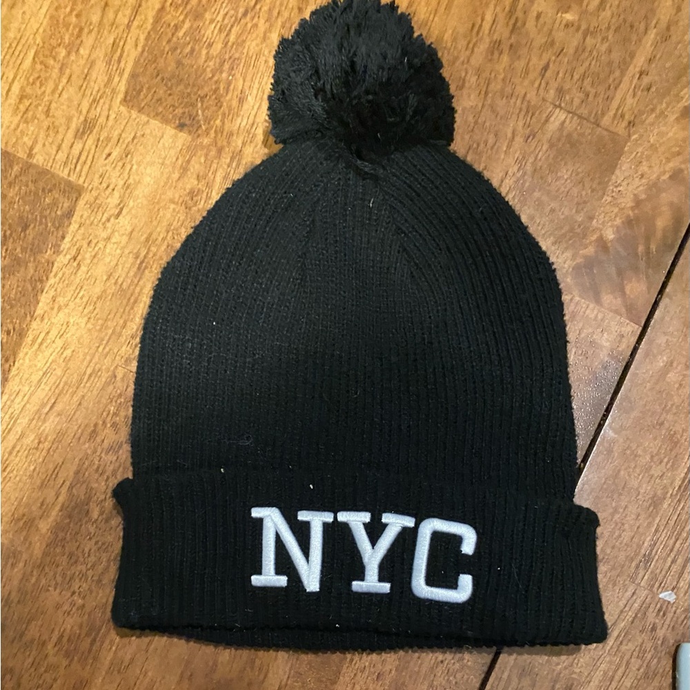 Wild Fable Black Knit Beanie with Pom-Pom